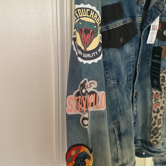 Jean jacket - Picture 2 of 4